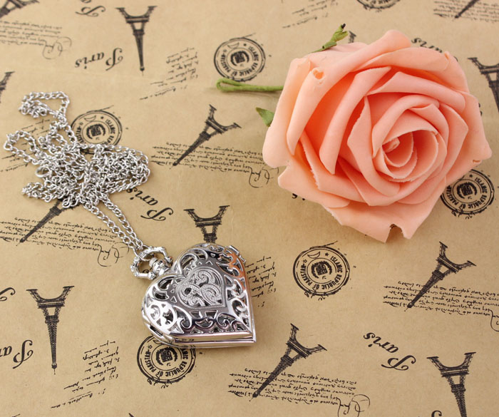 Steampunk Heart Necklace Watch