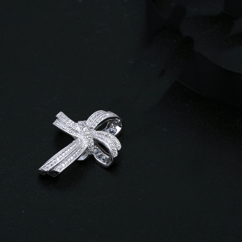 Women's Luxury Silver Necklace with Crystals