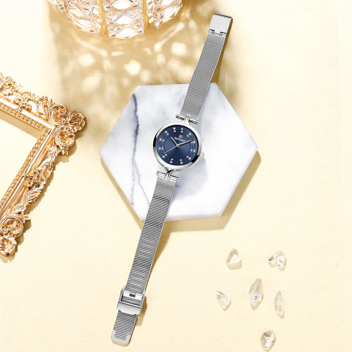 Women's Fashion Mesh Band Watch