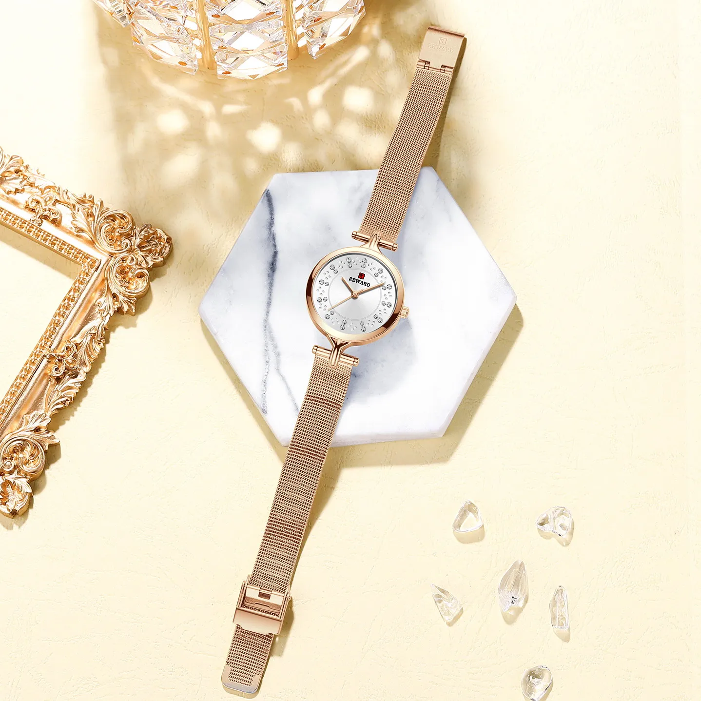 Women's Fashion Mesh Band Watch